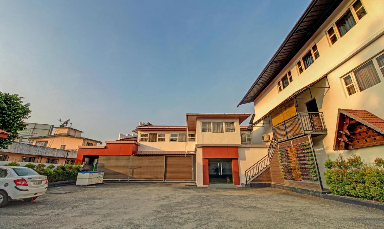 Hotel Treebo Prince Kottayam Exterior foto